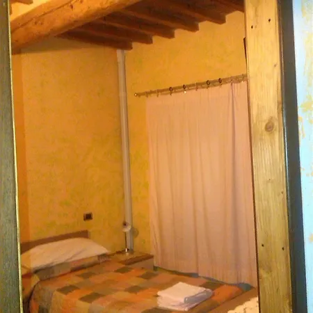 Отель Il Granaio 2*